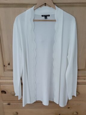 Cable & Gauge Cream Scalloped Open-Front Cardigan